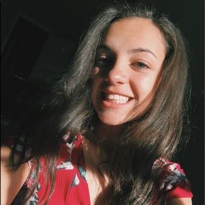 Meet your Posher, Gabriela